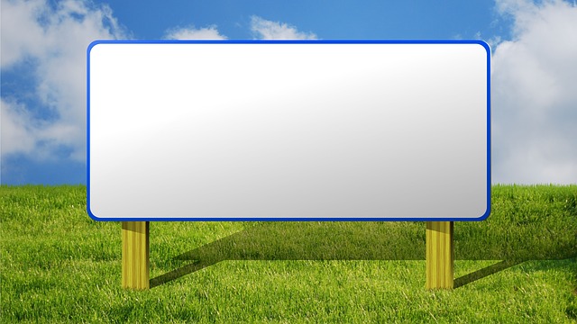 Stará forma reklamy, billboardy- sú ešte stále v hre